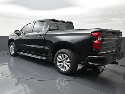 Used 2024 Chevrolet Silverado 1500 Custom RWD image 3