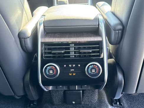 New 2025 Land Rover Range Rover SE image 21