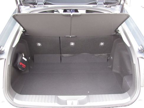 Used 2026 Toyota Prius LE AWD/4WD image 20