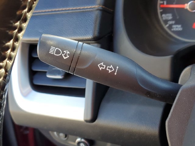 Used 2018 GMC Terrain SLE w/ Driver Convenience Package AWD/4WD image 17