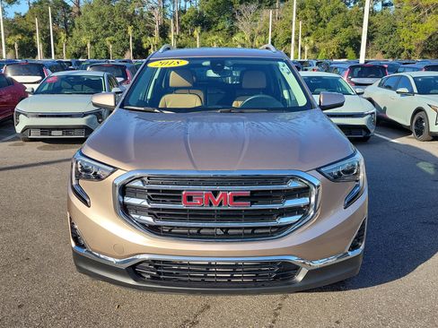 Used 2018 GMC Terrain SLT w/ Preferred Package image 2