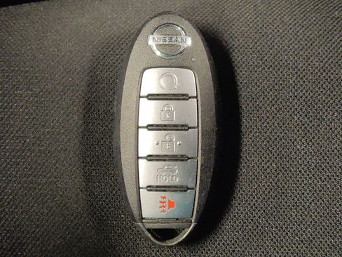 Used 2021 Nissan Sentra SR FWD image 32