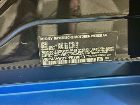 Used 2023 BMW i4 eDrive35 RWD image 12