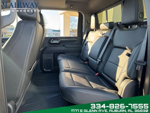 Used 2024 GMC Sierra 2500 SLT w/ SLT Premium Package image 11