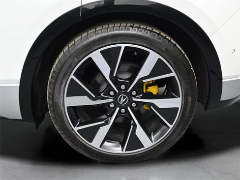 Used 2024 Acura ZDX Type S image 12