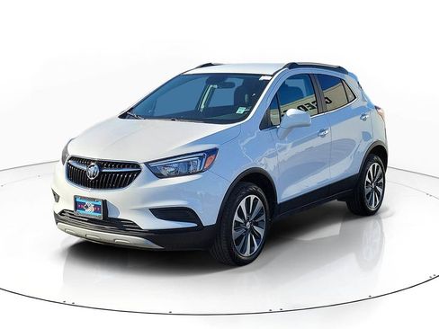 Used 2022 Buick Encore Preferred w/ Safety Package image 2