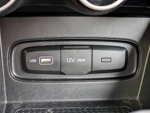 Used 2022 Hyundai Venue SE w/ Cargo Package FWD image 22