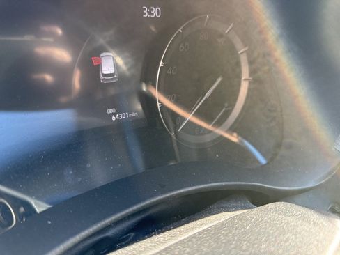 Used 2020 Toyota Highlander Limited image 7