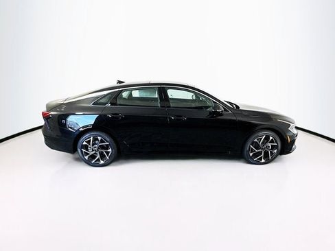 New 2026 Kia K5 EX image 4