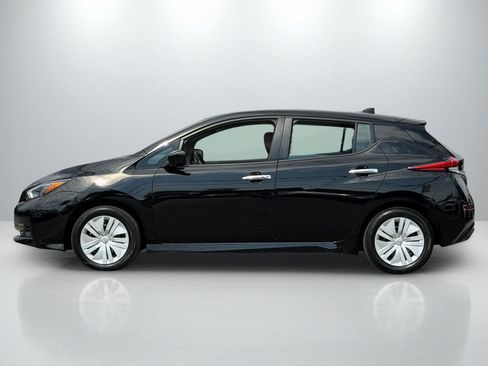 Used 2025 Nissan Leaf S FWD image 2