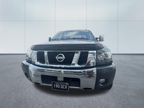 Used 2008 Nissan Titan LE w/ Tow Pkg AWD/4WD image 2
