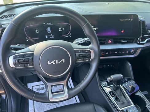 Used 2023 Kia Sportage EX image 14