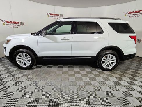 Used 2019 Ford Explorer XLT w/ Equipment Group 201A image 4