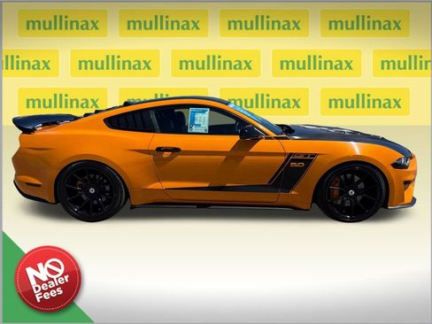 Used 2018 Ford Mustang GT Premium w/ Black Accent Package RWD image 2