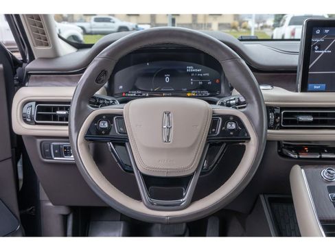 Used 2023 Lincoln Aviator Reserve w/ Equipment Group 201A image 22
