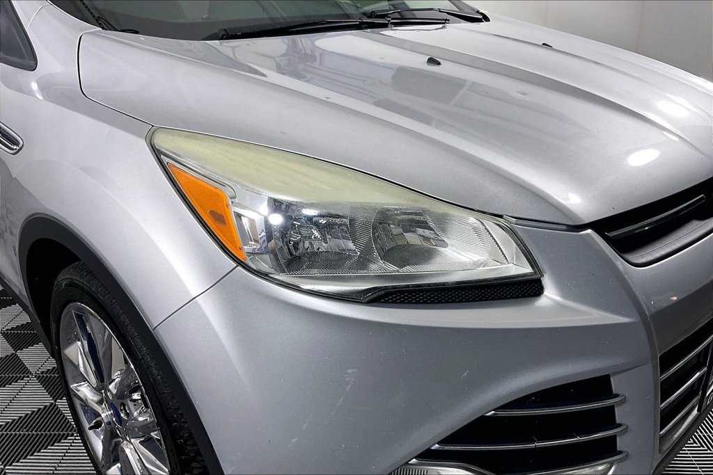 Used 2016 Ford Escape SE w/ SE Chrome Package FWD image 34