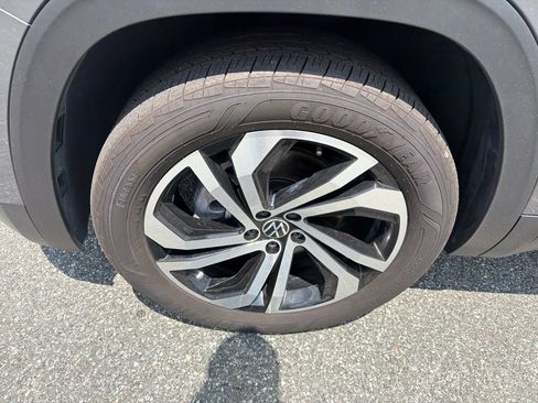 Used 2023 Volkswagen Atlas Cross Sport SEL AWD/4WD image 13
