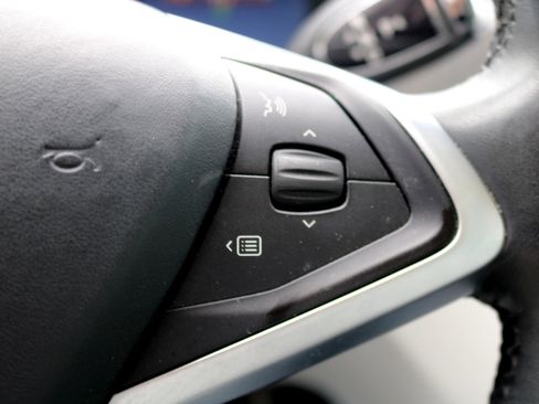 Used 2013 Tesla Model S image 19