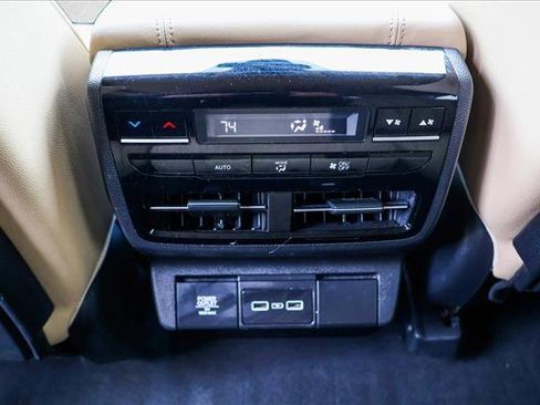 Used 2023 Acura MDX SH-AWD image 24