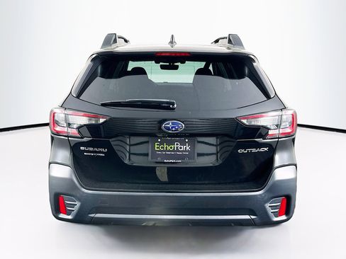 Used 2021 Subaru Outback Premium image 7