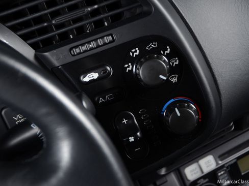 Used 2006 Honda S2000 image 37