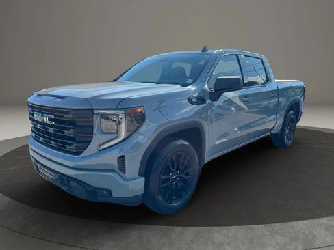 Used 2024 GMC Sierra 1500 Elevation w/ LPO, Elevation Black Package AWD/4WD image 12