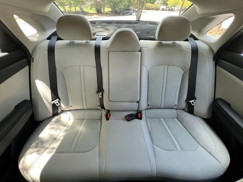 Used 2022 Kia K5 LXS FWD image 26