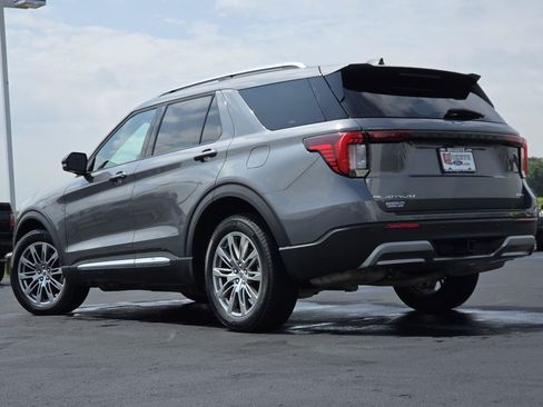 Used 2025 Ford Explorer Platinum AWD/4WD image 19