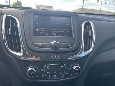 Used 2023 Chevrolet Equinox LT image 24