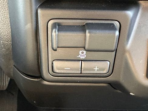 Used 2021 Chevrolet Silverado 1500 RST image 33