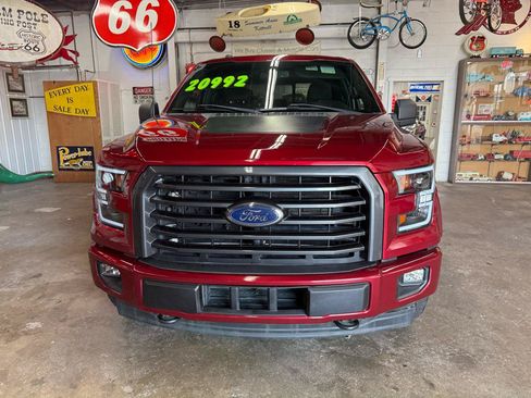 Used 2017 Ford F150 XLT w/ Equipment Group 302A Luxury AWD/4WD image 8