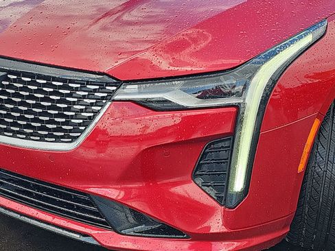 Used 2021 Cadillac CT4 Premium Luxury image 31