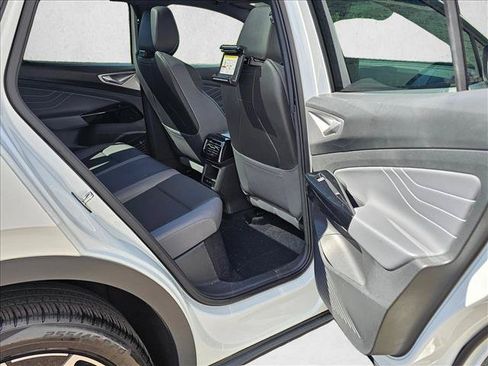 Used 2024 Volkswagen ID.4 Pro S AWD/4WD image 13