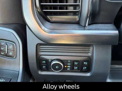 New 2026 Ford F250 Lariat w/ Chrome Package image 31