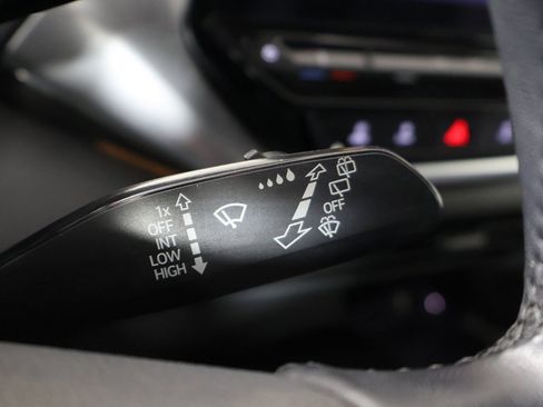 Used 2021 Volkswagen ID.4 Pro image 37