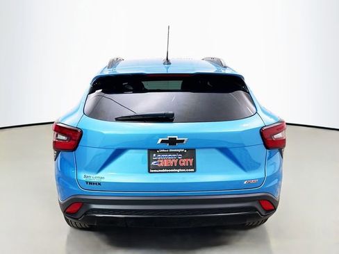 New 2026 Chevrolet Trax RS w/ Sunroof Package image 7