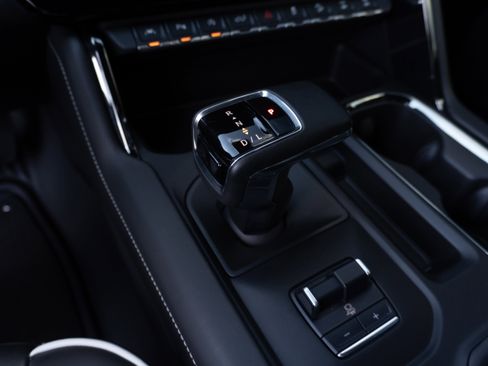 Used 2023 GMC Sierra 1500 AT4X image 21