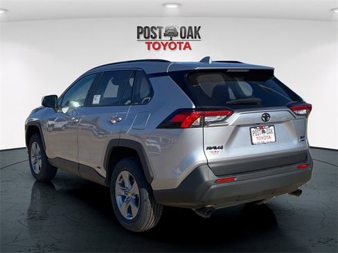 New 2025 Toyota RAV4 XLE image 5