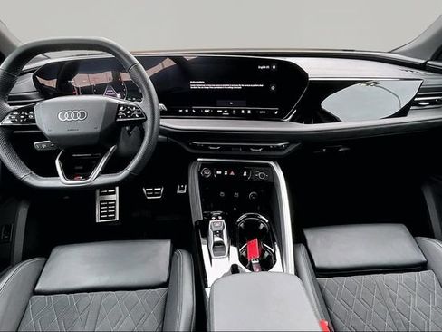 Used 2025 Audi SQ5 Premium Plus w/ Premium Plus Package AWD/4WD image 15