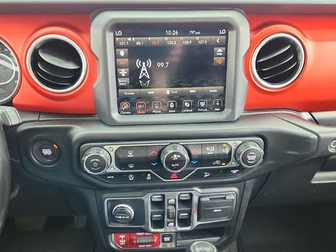 Used 2020 Jeep Wrangler Unlimited Rubicon AWD/4WD image 30