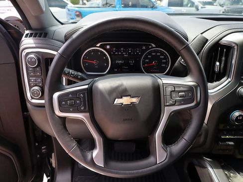 Used 2021 Chevrolet Silverado 3500 LTZ w/ LTZ Plus Package image 17