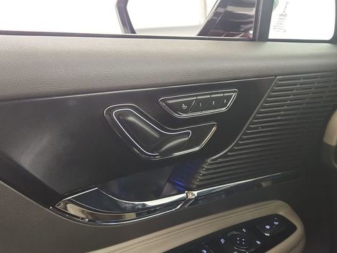 Used 2021 Lincoln Corsair FWD w/ Equipment Group 101A image 14