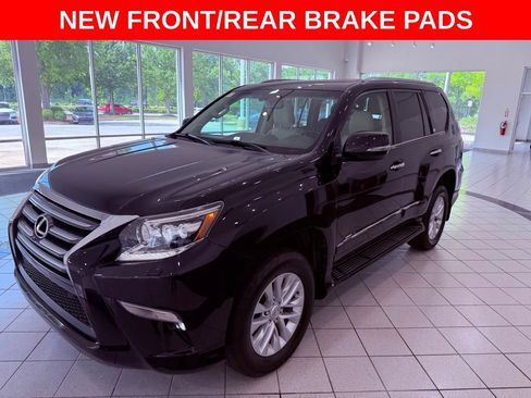 Used 2017 Lexus GX 460 AWD/4WD image 3