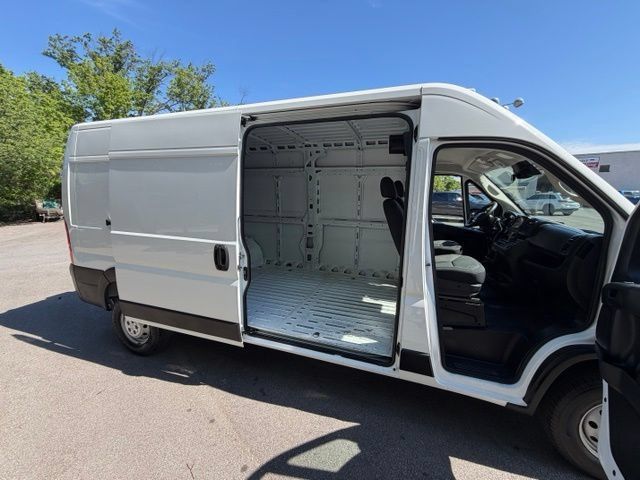 Used 2023 RAM ProMaster 2500 FWD image 18