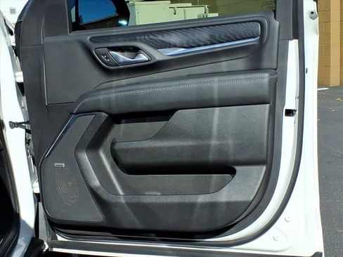 Used 2022 GMC Yukon Denali w/ Advanced Technology Package image 20