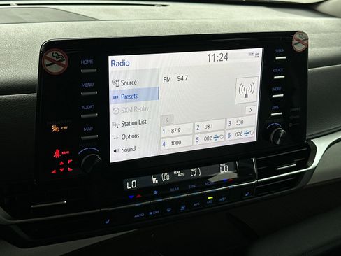 Used 2024 Toyota Sienna XLE image 18