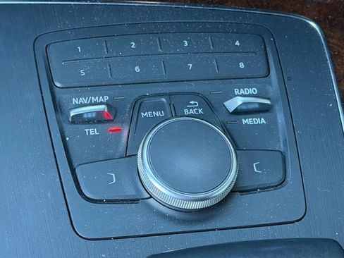 Used 2018 Audi Q5 2.0T Premium image 19