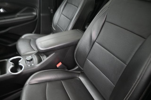 Used 2022 GMC Terrain SLT w/ Infotainment Package II FWD image 18