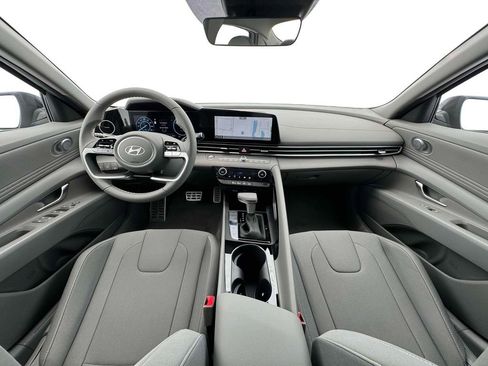 New 2025 Hyundai Elantra SEL w/ Cargo Package FWD image 13