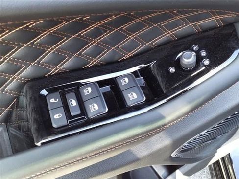 New 2023 Jeep Grand Cherokee Summit w/ Adv Protech Group IV image 20